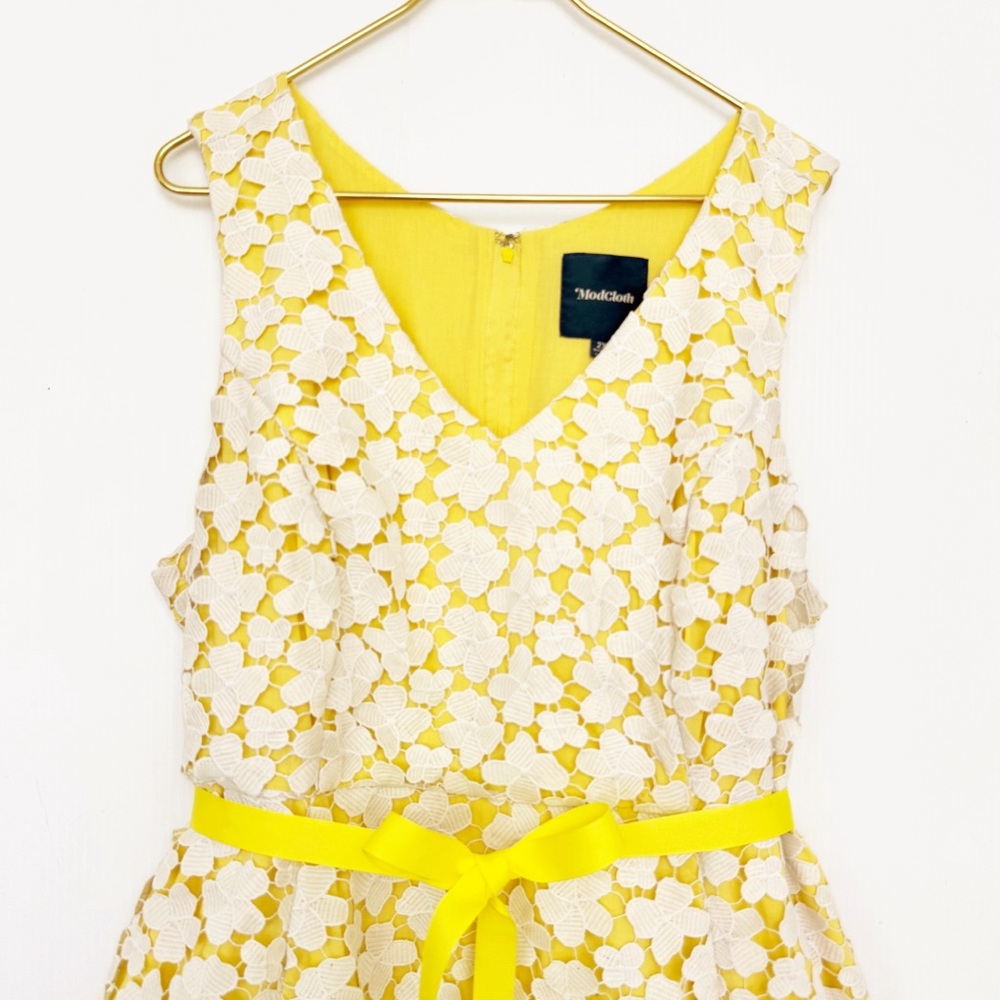 Modcloth Bliss in Attendance Lace Dress sleeveless v neck 2X - Picture 2 of 10